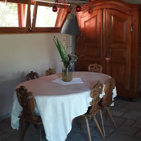 La Maison Rouge Holiday home Ostheim